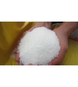 urea for the preparation of plywood